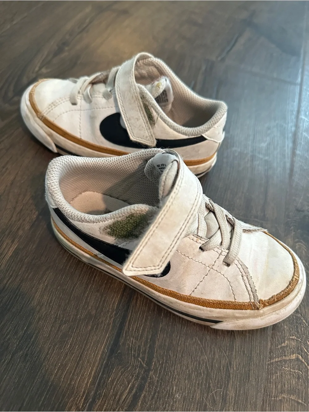 Nike Toddler k Low-Top Sneakers
